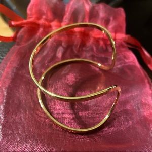 🚨 Sale! Beautiful gold bracelet !